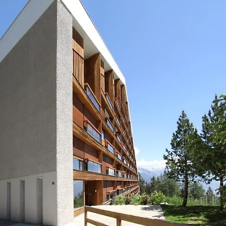 Le Visionnaire Apartment *