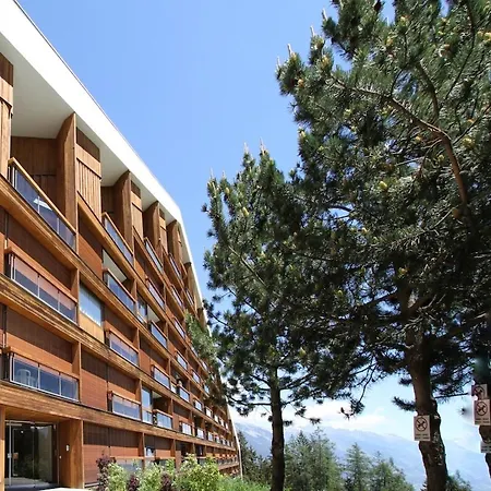 Le Visionnaire Apartment *